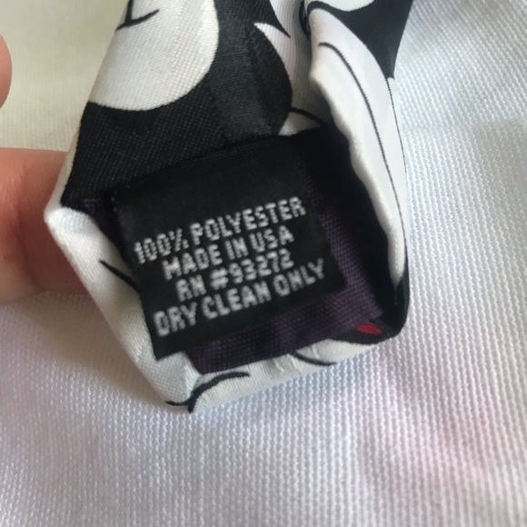 Mickey Mouse faces, tie - Picture 4 of 7